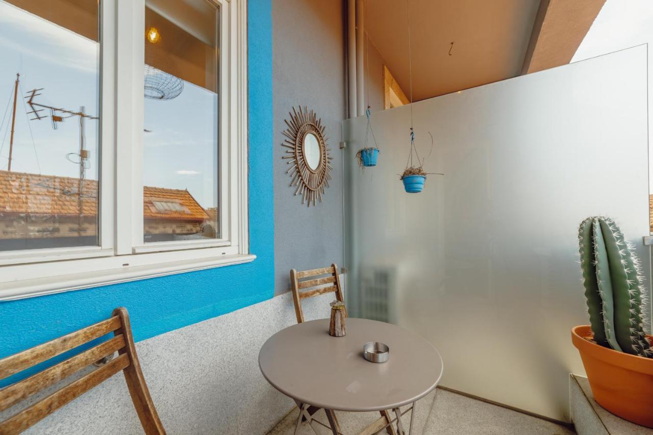 Downtown Modern Studio With Terrace By Vacationy Porto Exteriér fotografie